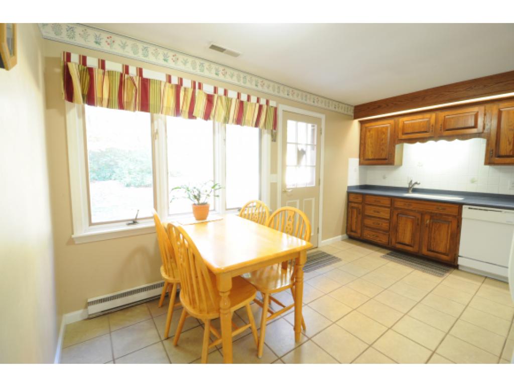 15 Rutledge Road Bedford, NH 03110 - Photo 5 of 16