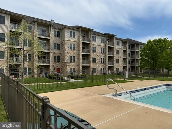 $245,000 | 1000 Fountainview Circle, Unit 1301, Newark, DE 19713