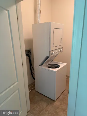 $245,000 | 1000 Fountainview Circle, Unit 1301, Newark, DE 19713