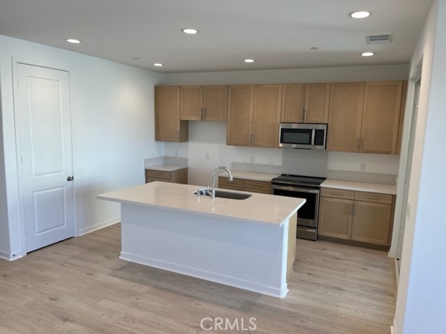 31354 Trappers Loop Winchester, CA 92596 - Photo 4 of 11
