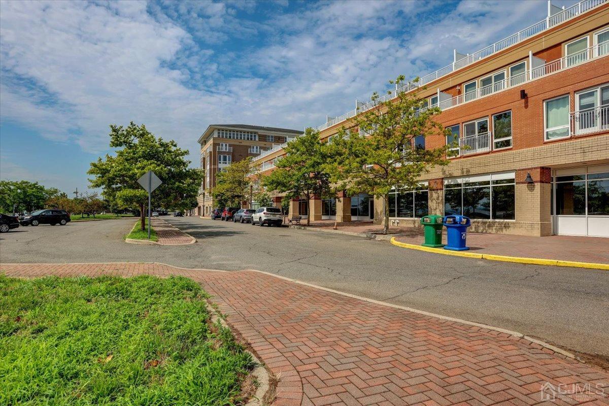 368 Rector Street, Unit 503 Perth Amboy, NJ 08861 - Photo 27 of 33 Gallery Image 27
