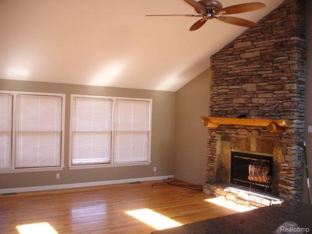 5035 Vines Road Howell, MI 48843 - Photo 8 of 13 03-16-2010 LISTING PICTURES 009