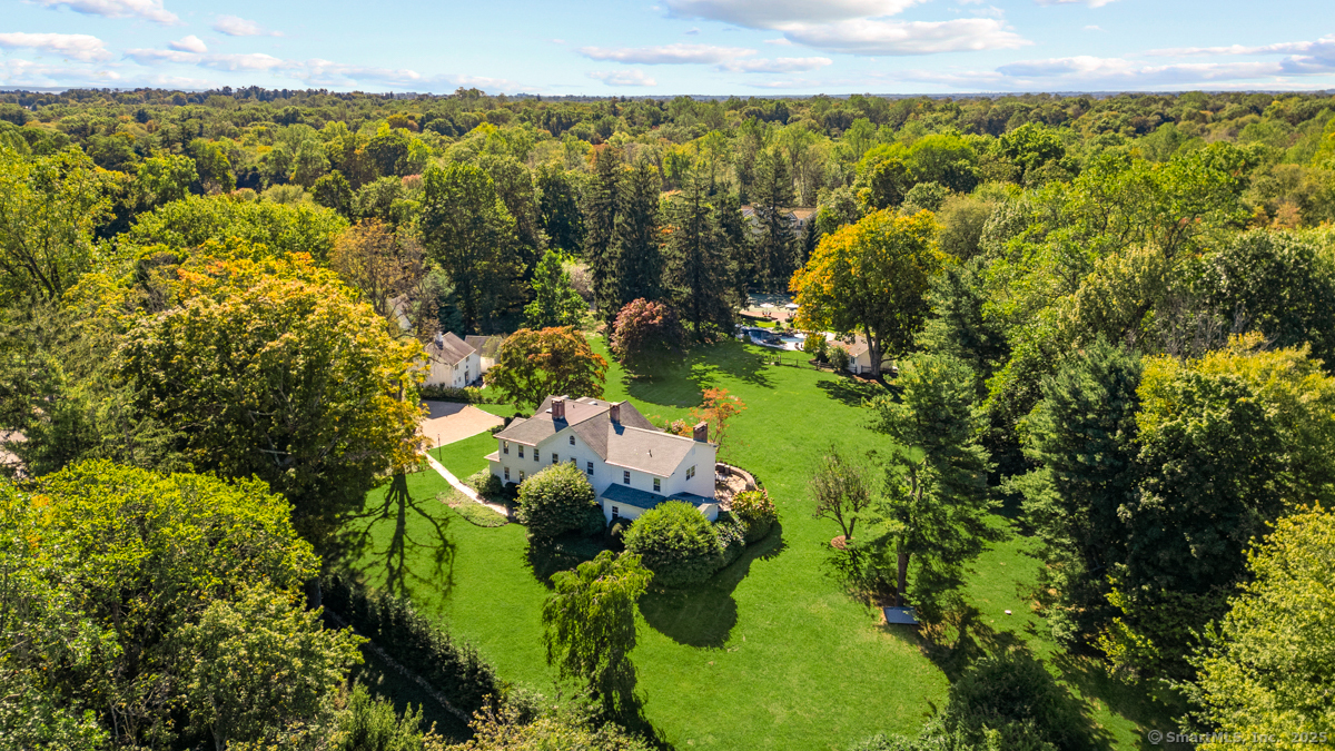 469 Brookside Road New Canaan, CT 06840 - Photo 3 of 40