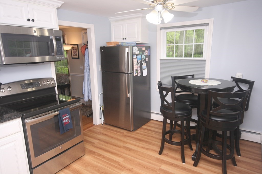 364 Shore Road Bourne, MA 02532 - Photo 11 of 30