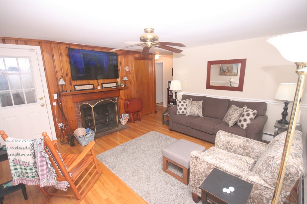 364 Shore Road Bourne, MA 02532 - Photo 16 of 30