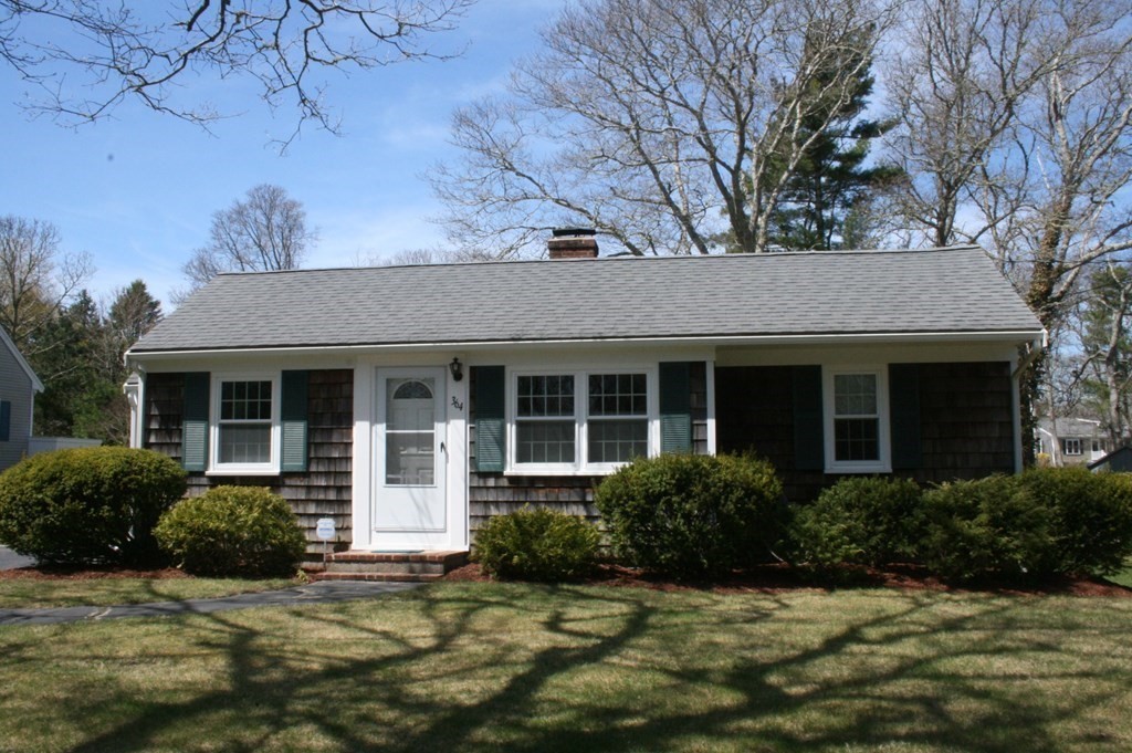 364 Shore Road Bourne, MA 02532 - Photo 2 of 30