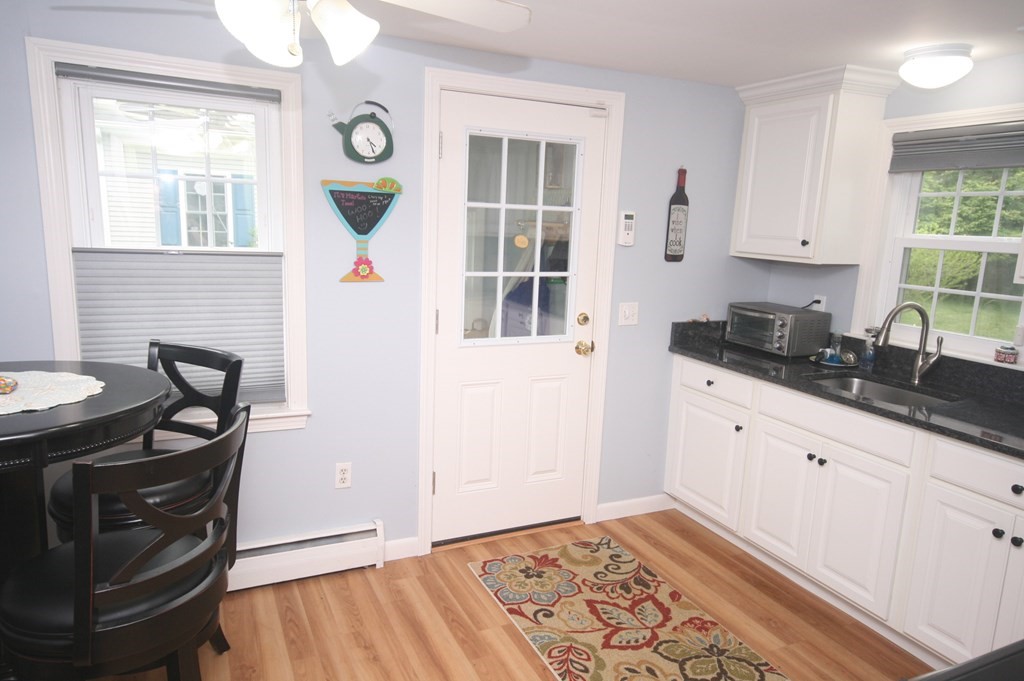 364 Shore Road Bourne, MA 02532 - Photo 10 of 30