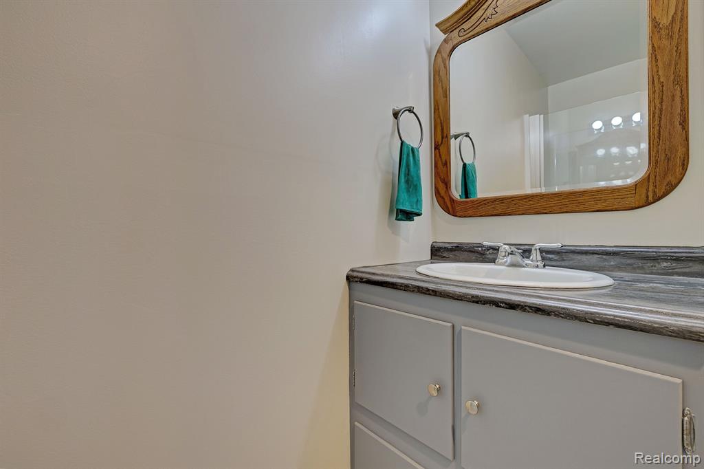 9436 Green Road Goodrich, MI 48438 - Photo 17 of 50