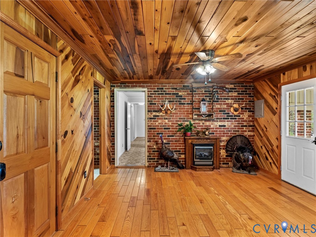 218 Deer Run Road Blackstone, VA 23824 - Photo 16 of 81