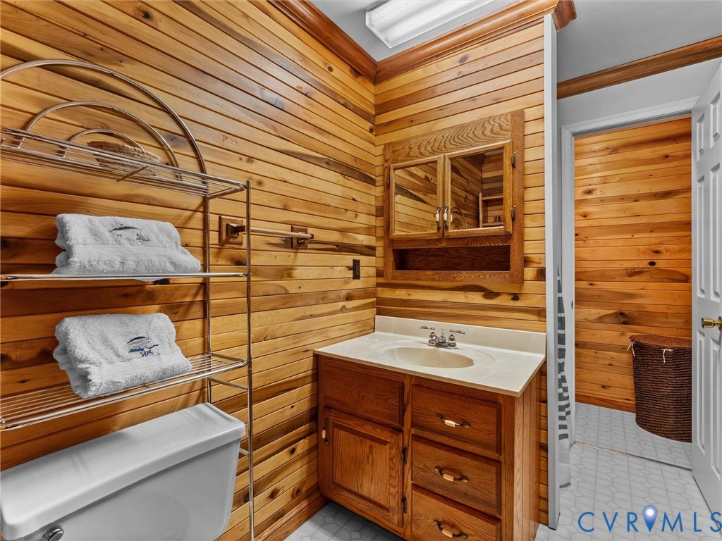 218 Deer Run Road Blackstone, VA 23824 - Photo 17 of 81