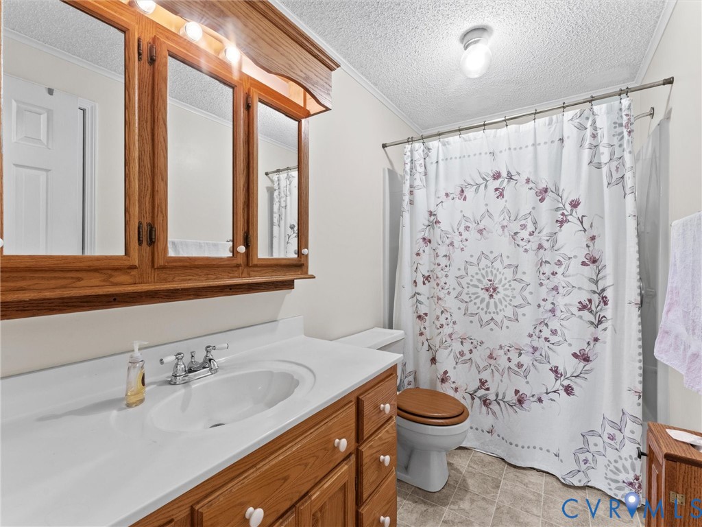 218 Deer Run Road Blackstone, VA 23824 - Photo 26 of 81