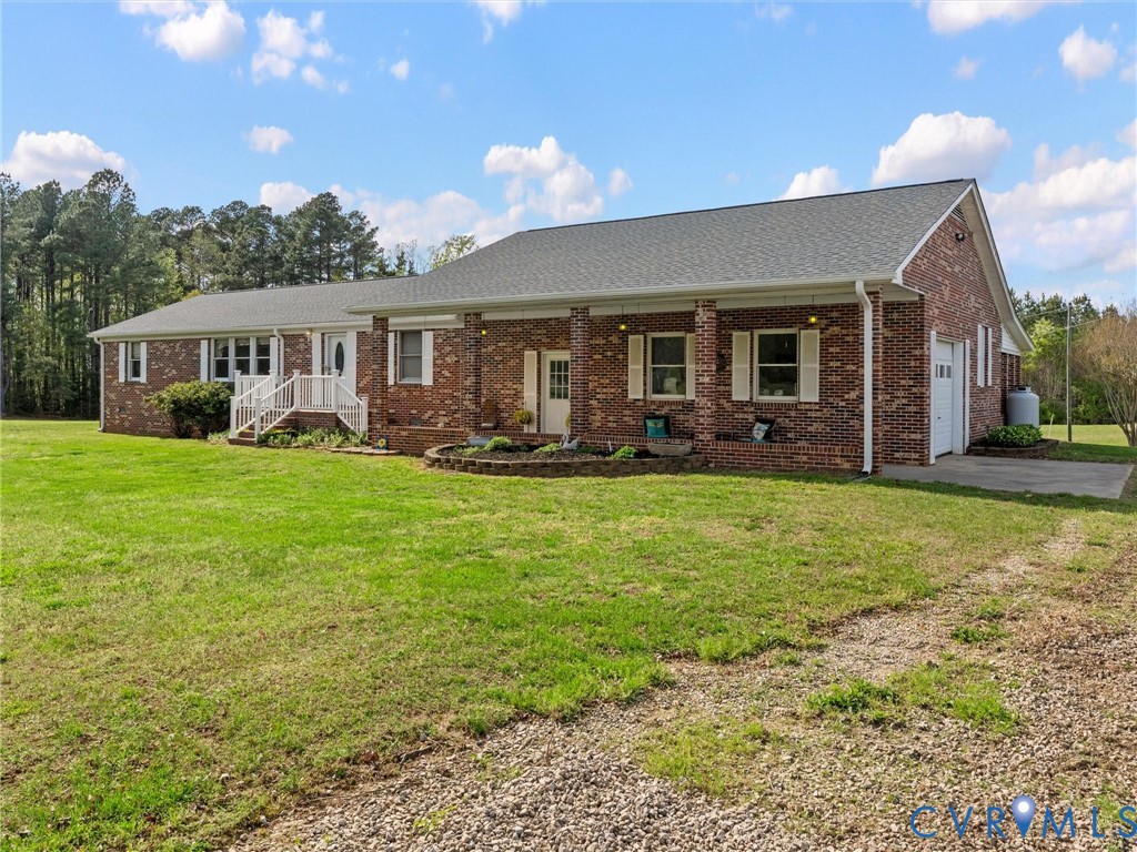 218 Deer Run Road Blackstone, VA 23824 - Photo 3 of 81