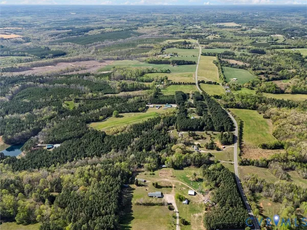$525,000 | 218 Deer Run Road, Blackstone, VA 23824