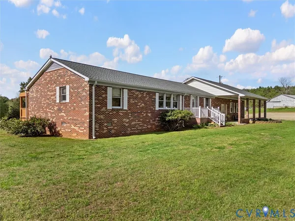 $525,000 | 218 Deer Run Road, Blackstone, VA 23824