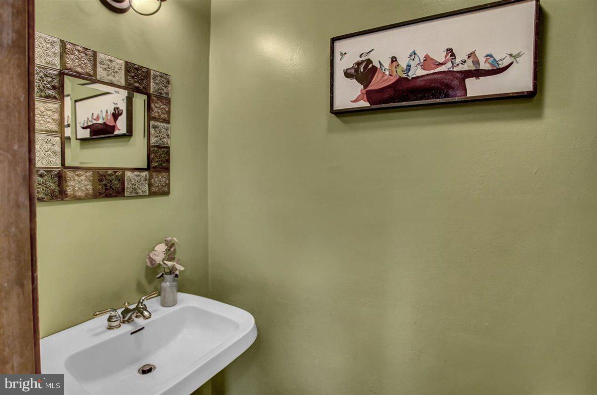 6546 Red Top Road Harrisburg, PA 17111 - Photo 6 of 80 Gallery Image 6