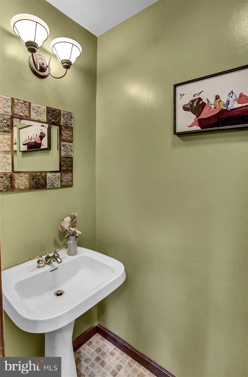 6546 Red Top Road Harrisburg, PA 17111 - Photo 7 of 80 Gallery Image 7