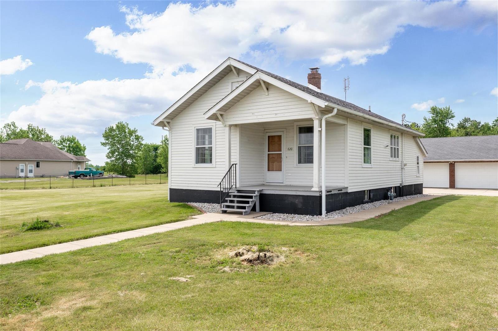 820 Harding Avenue Gillespie, IL 62033 - Photo 22 of 31 Gallery Image 22