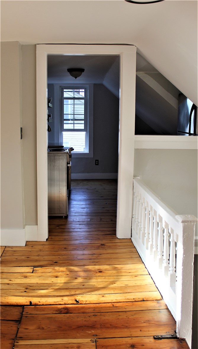 283 Spring Street, Unit 3 Newport, RI 02840 - Photo 15 of 20