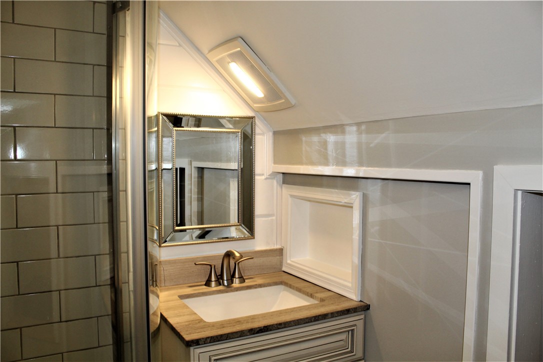 283 Spring Street, Unit 3 Newport, RI 02840 - Photo 10 of 20