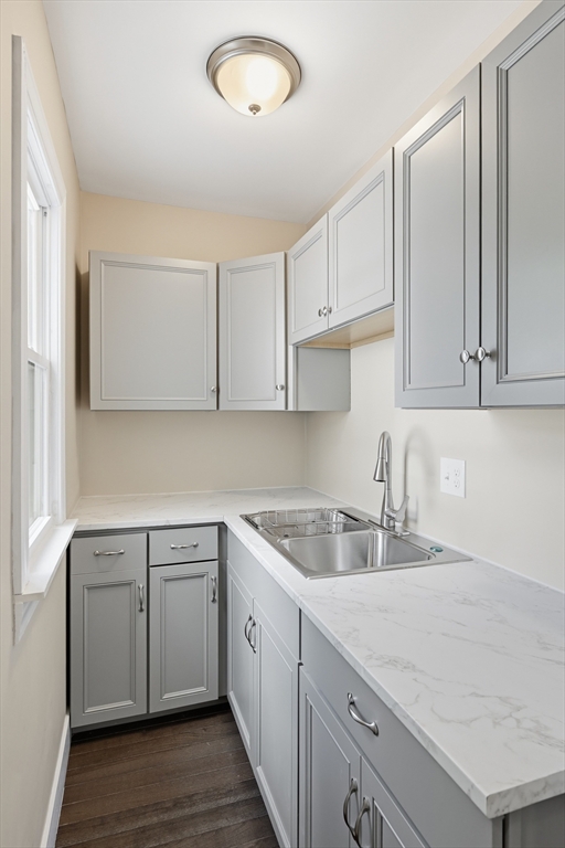53 Devens Street Springfield, MA 01151 - Photo 17 of 40