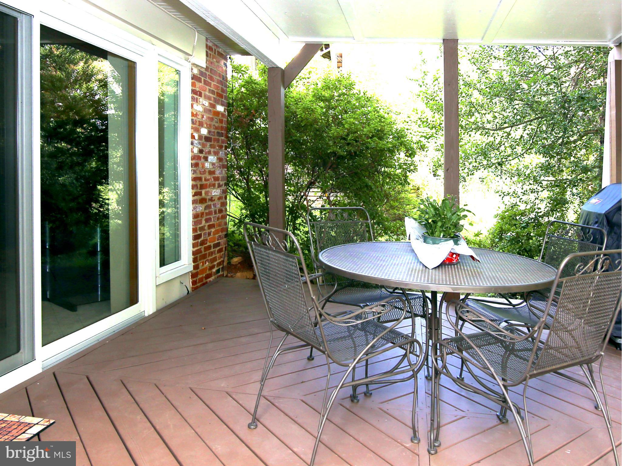 9510 Braddock Road Fairfax, VA 22032 - Photo 25 of 30 Exterior (General)