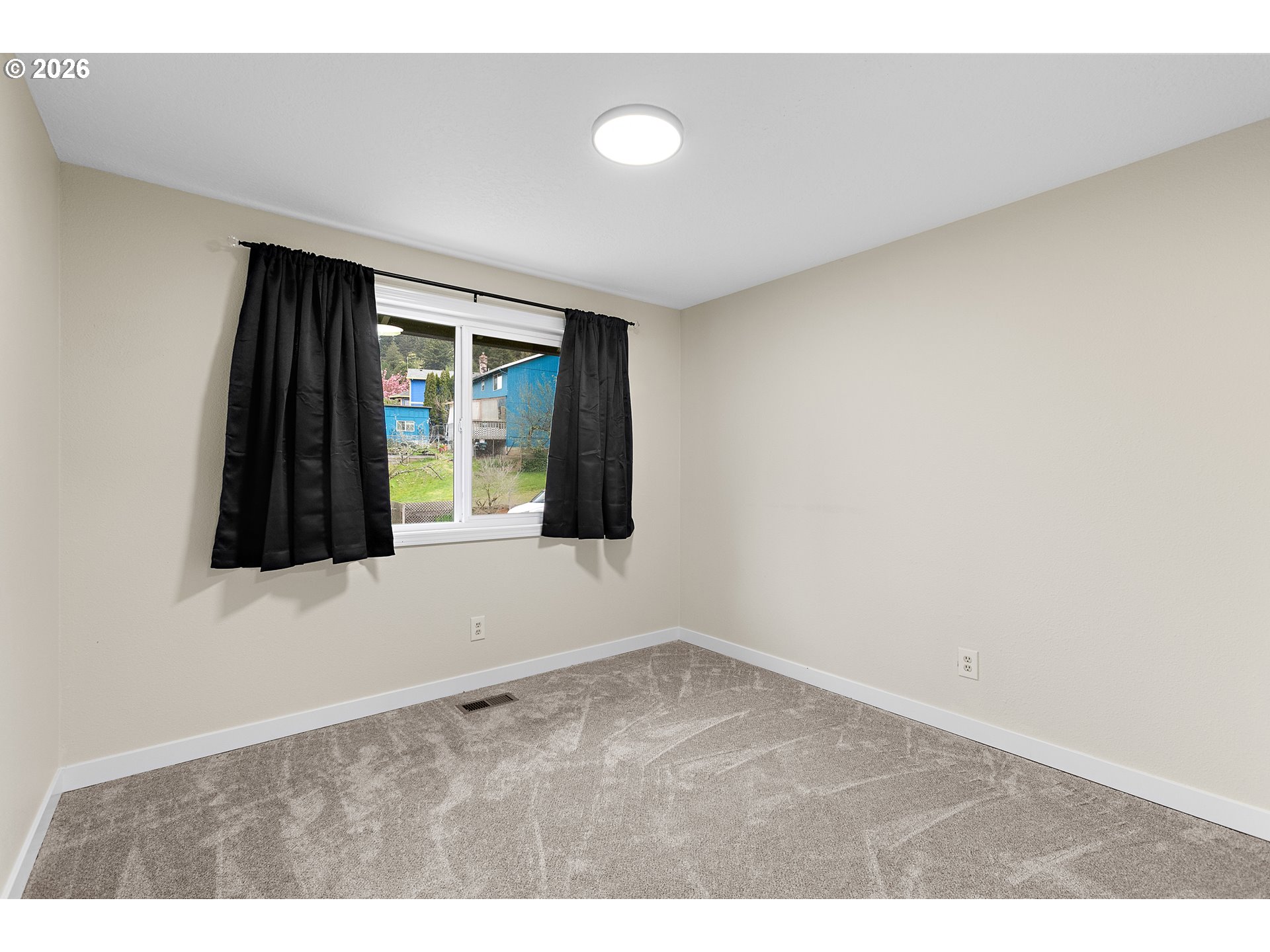 1472 Southwest 14th Street Gresham, OR 97080 - Photo 16 of 40 a view of an empty room