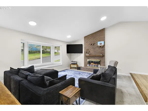 $565,000 | 1472 Southwest 14th Street, Gresham, OR 97080