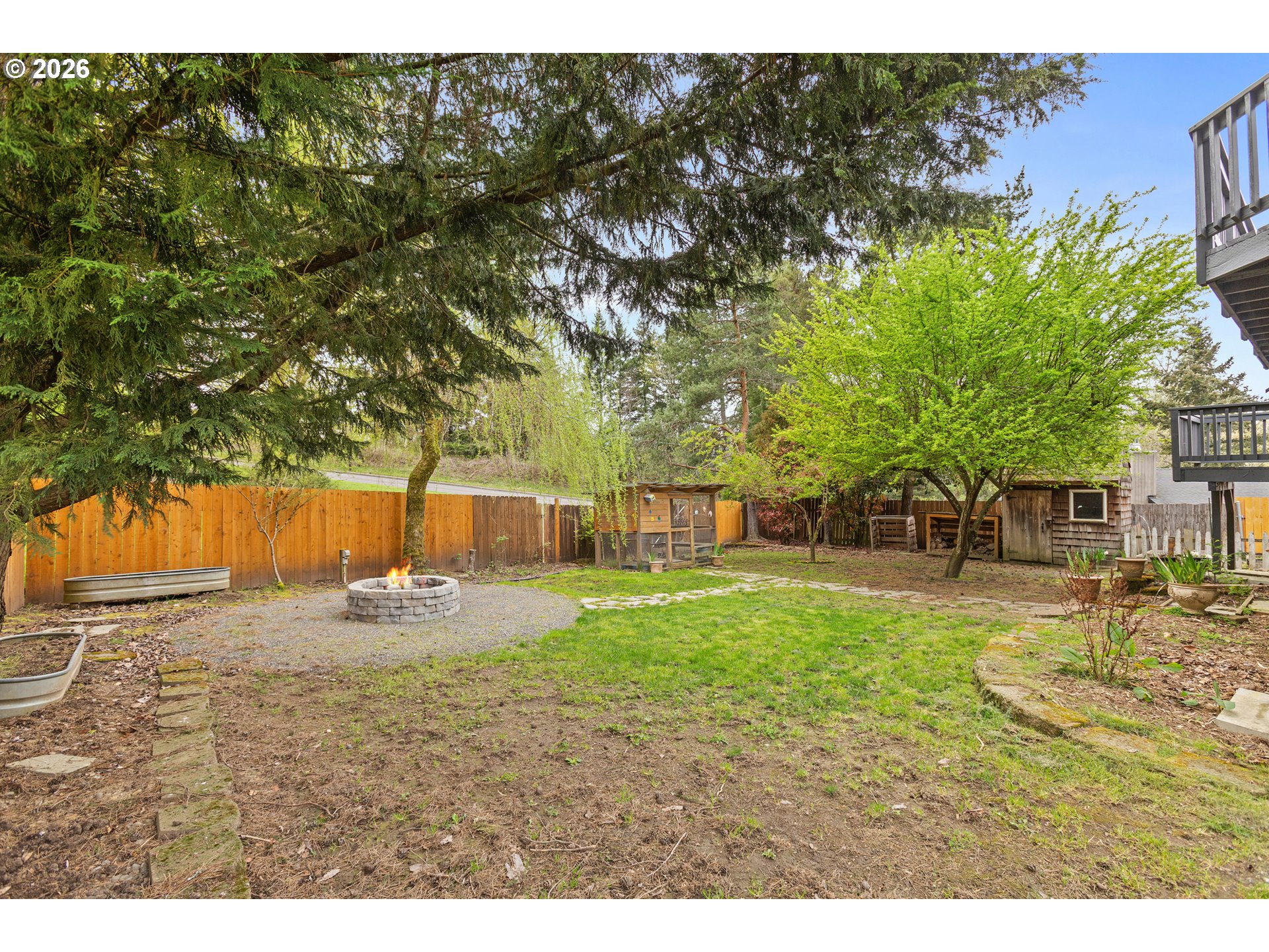 1472 Southwest 14th Street Gresham, OR 97080 - Photo 33 of 40 a backyard of a house with table and chairs