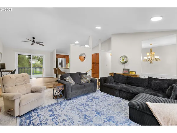 $565,000 | 1472 Southwest 14th Street, Gresham, OR 97080