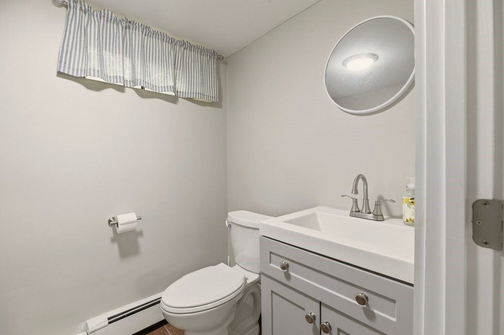 78 Grand View Road East Greenwich, RI 02818 - Photo 36 of 47