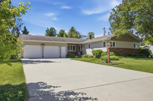 $395,000 | 1032 2nd Street North, Casselton, ND 58012