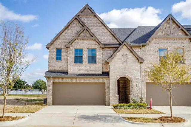 $349,490 | 1550 Homeplace Circle, Mansfield, TX 76063
