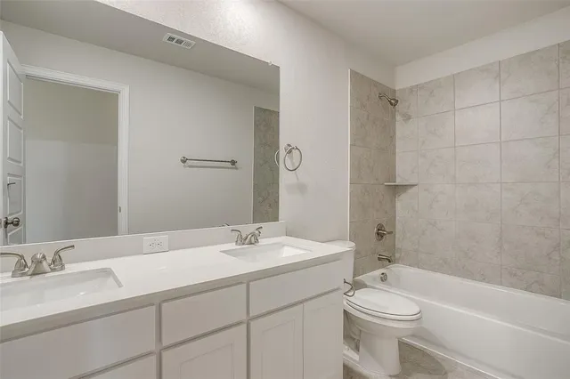 $349,490 | 1550 Homeplace Circle, Mansfield, TX 76063