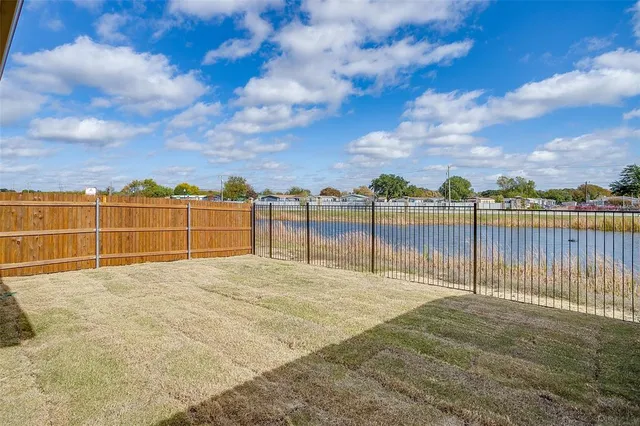 $349,490 | 1550 Homeplace Circle, Mansfield, TX 76063