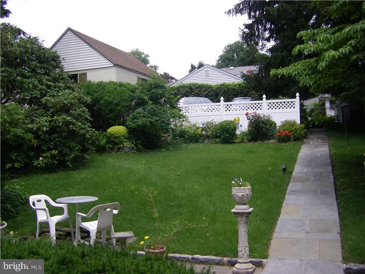 720 East Manoa Road Havertown, PA 19083 - Photo 19 of 22 Exterior Back