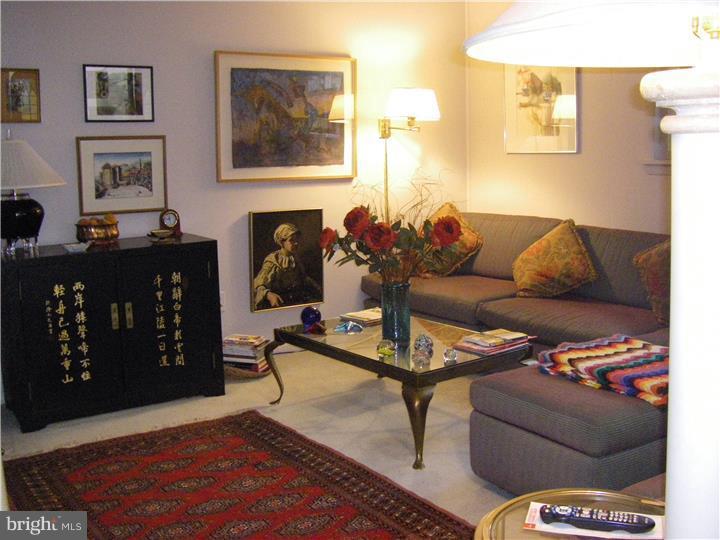 720 East Manoa Road Havertown, PA 19083 - Photo 8 of 22 Family Room