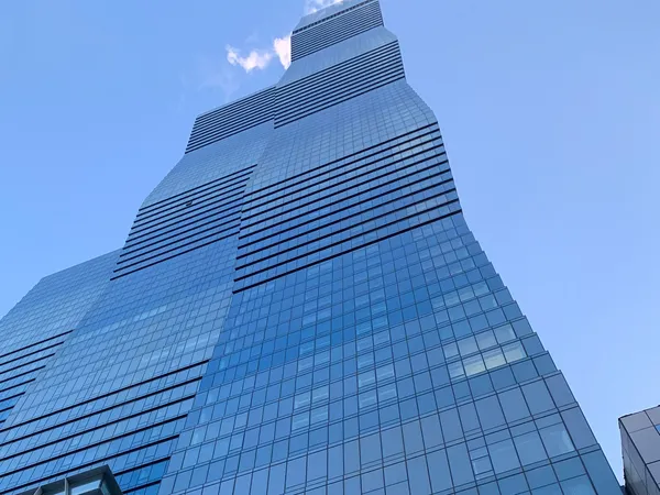 $17,000 | 363 East Wacker Drive, Unit 4902, Chicago, IL 60601