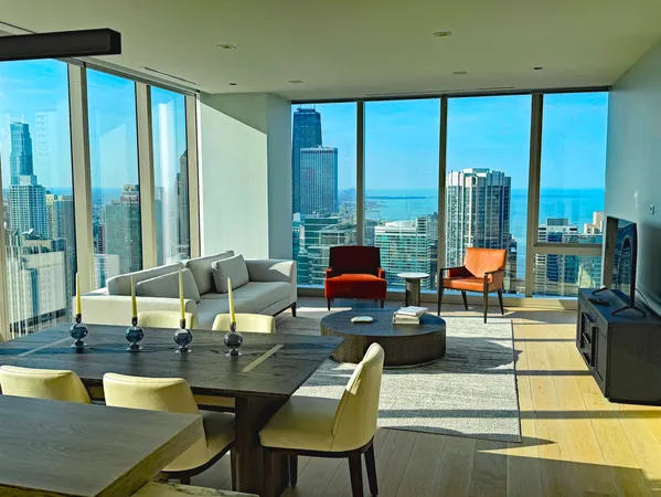 $17,000 | 363 East Wacker Drive, Unit 4902, Chicago, IL 60601
