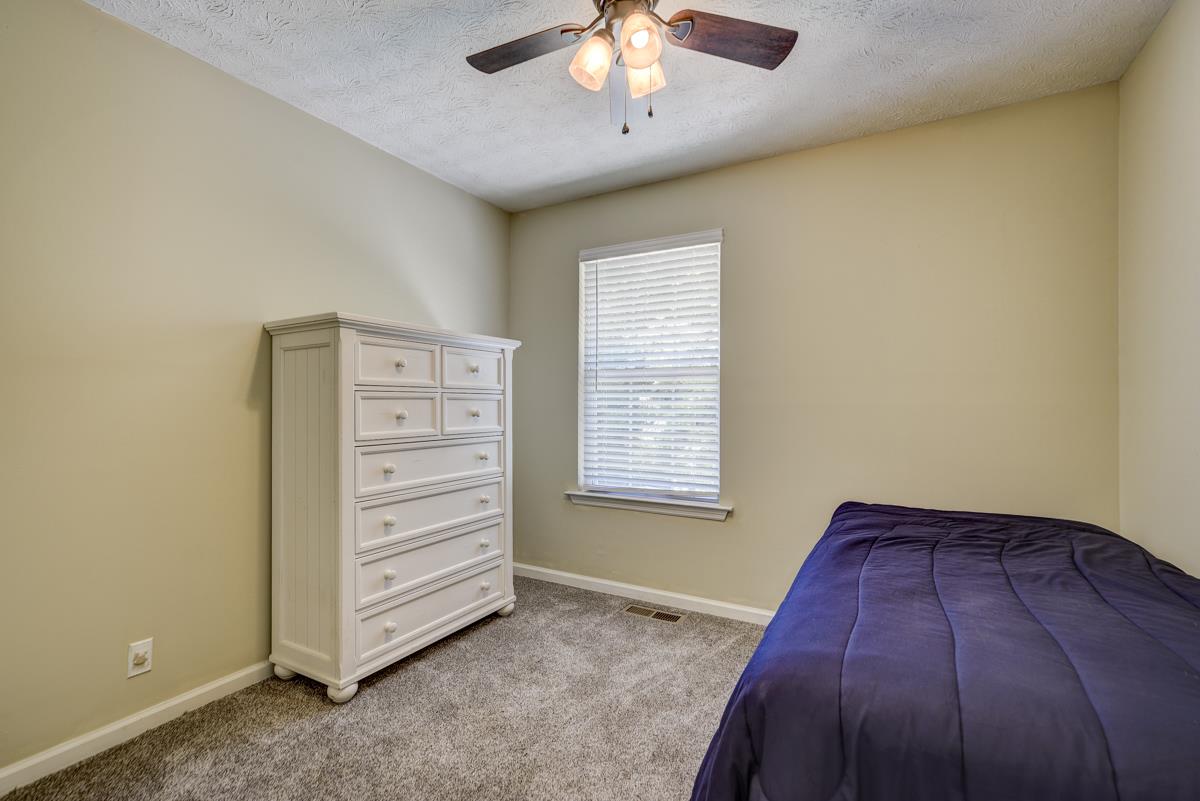 412 Portland Road White House, TN 37188 - Photo 13 of 24 Gallery Image 13