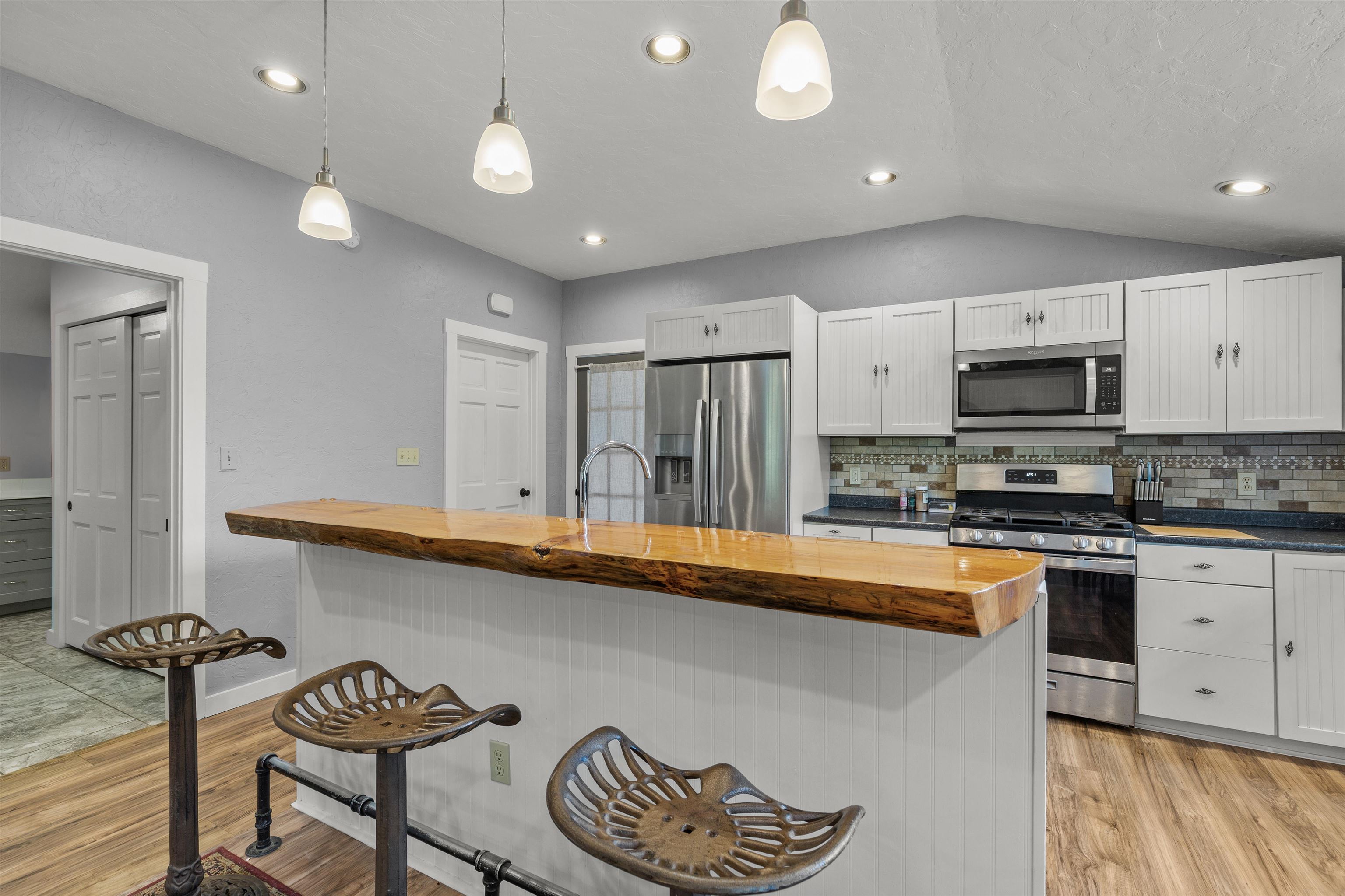 1662 Latham Road Thetford, VT 05043 - Photo 39 of 60