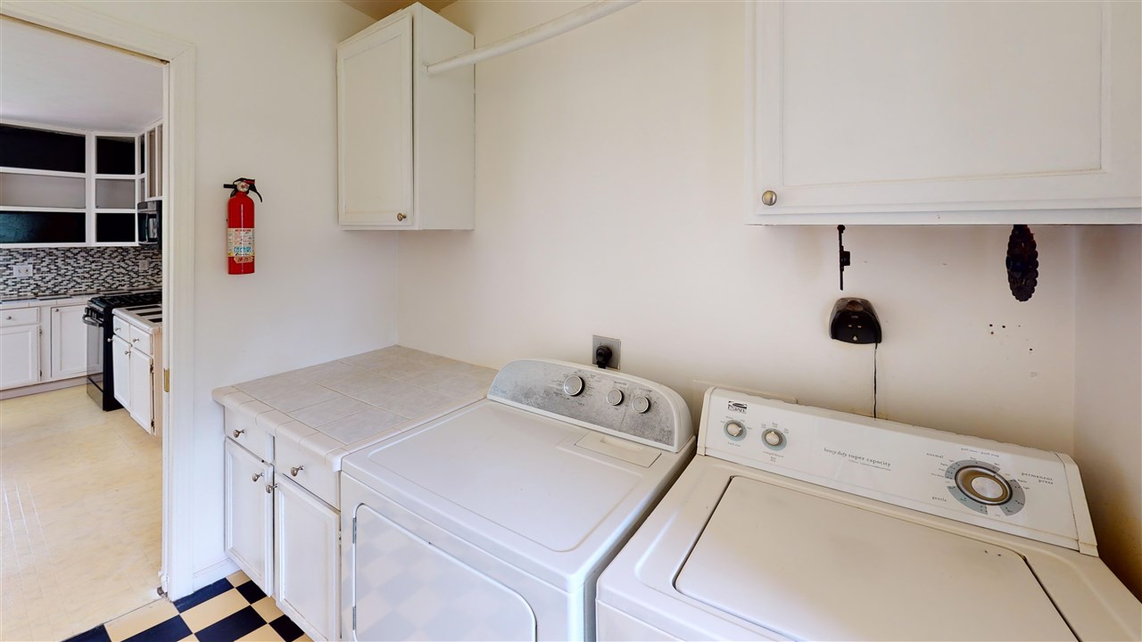 1655 Vanderlip Road Traverse City, MI 49686 - Photo 9 of 19 1888532-8.JPG