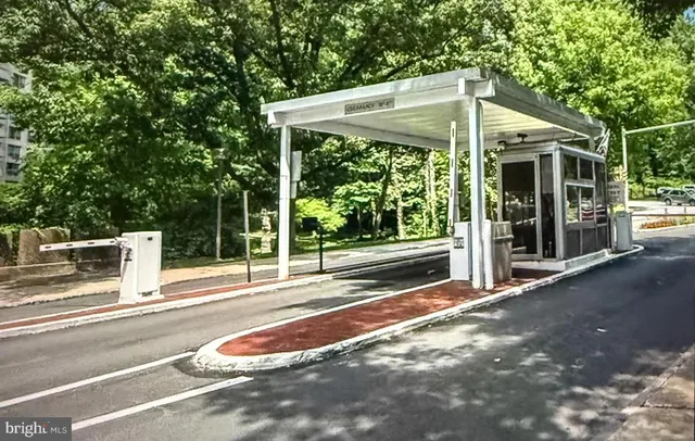 $249,900 | 1001 City Avenue, Unit EC206, Wynnewood, PA 19096