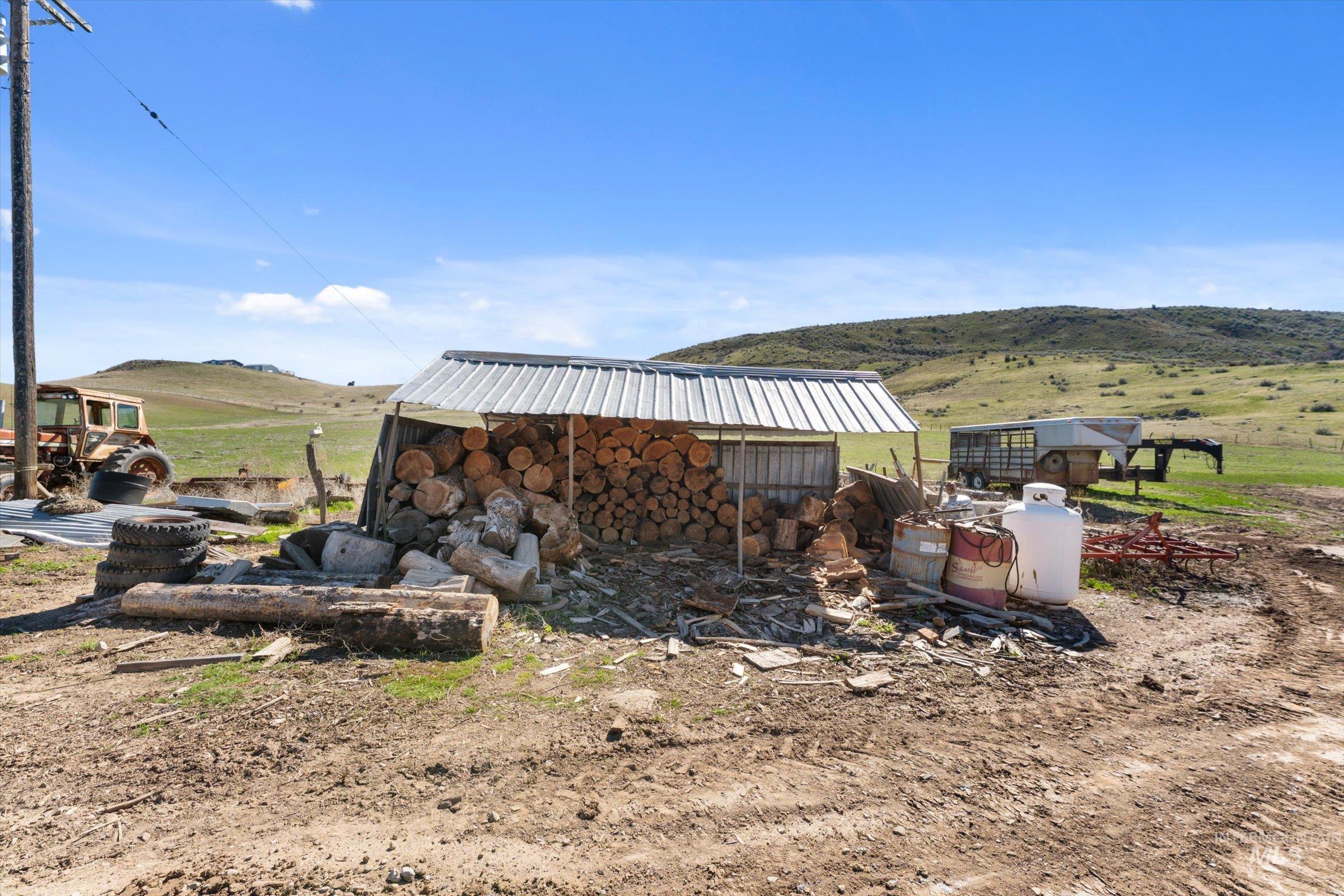 11555 Liberty Road Sweet, ID 83670 - Photo 19 of 49 View of outdoor structure with a view of rural / pastoral area and a mountain view