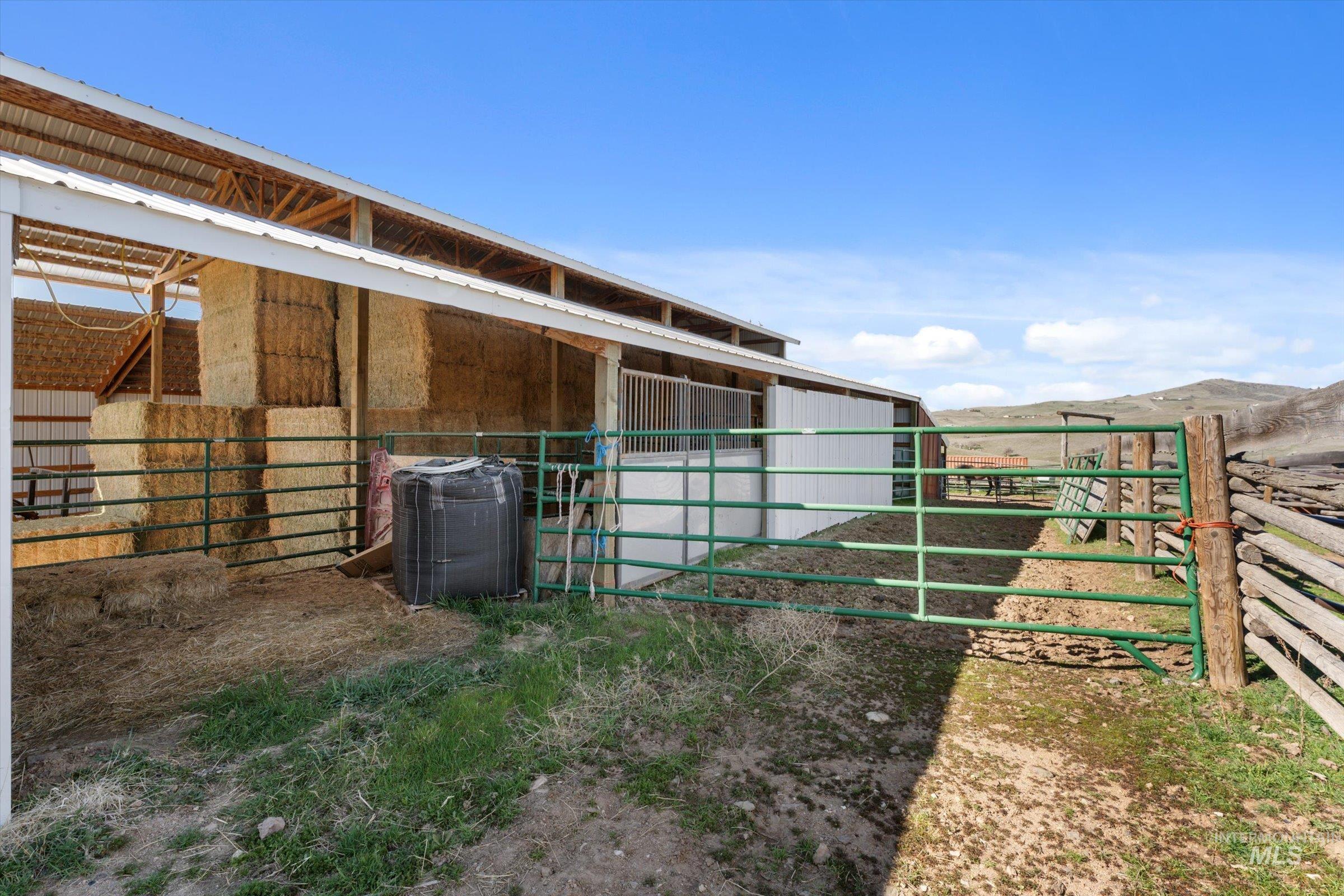 11555 Liberty Road Sweet, ID 83670 - Photo 23 of 49 View of horse barn