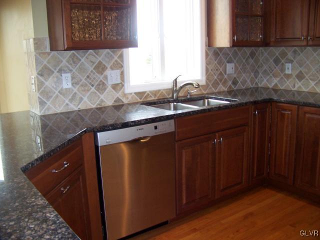 1435 Fox Run Road Easton, PA 18040 - Photo 3 of 24 Gallery Image 3