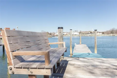 $2,695,000 | 168 Sterling Street, Greenport, NY 11944