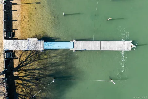 $2,695,000 | 168 Sterling Street, Greenport, NY 11944