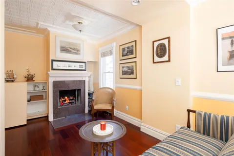 $2,695,000 | 168 Sterling Street, Greenport, NY 11944