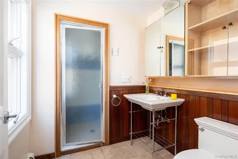 $2,695,000 | 168 Sterling Street, Greenport, NY 11944