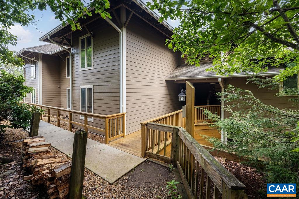 2082 Stone Ridge Roseland, VA 22967 - Photo 1 of 31